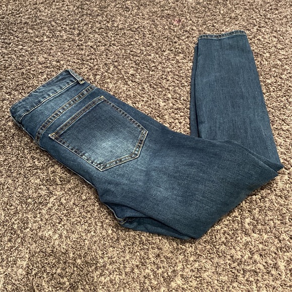 2/$15✨ ripped skinny jeans - Picture 4 of 4